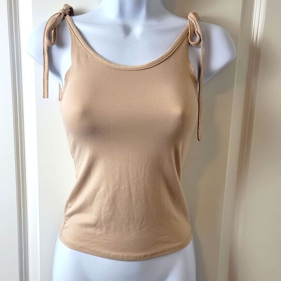 🎄5/$25🎄BRIT & BRI Tank Top - Picture 1 of 5